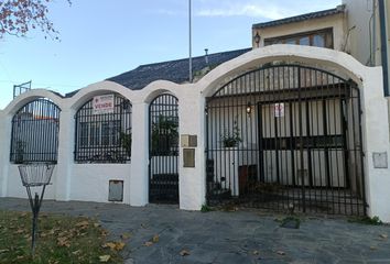 Casa en  Villa Primera, Mar Del Plata