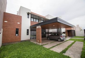 Casa en  Villa Carmela, Tucumán