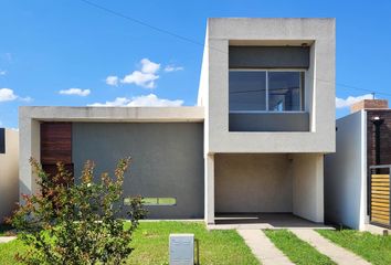 Casa en  Puerto Roldán, Roldán