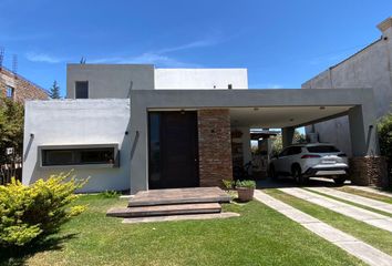 Casa en  Luján De Cuyo, Mendoza