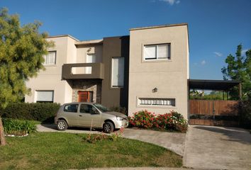 Casa en  Pilar Del Este, Partido Del Pilar