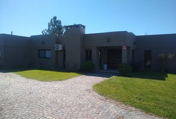 Casa en  Capilla Del Señor, Exaltación De La Cruz