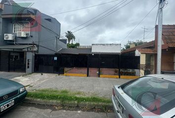 Casa en  Remedios De Escalada, Partido De Lanús