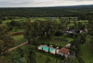 Terrenos en  Jesús María, Córdoba