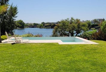 Casa en  Los Alisos, Partido De Tigre