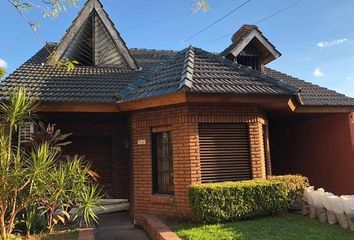 Casa en  Castelar, Partido De Morón