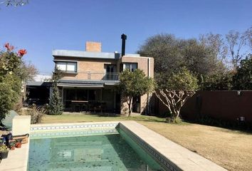 Casa en  Argüello, Córdoba Capital