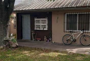 Casa en  Arturo Seguí, Partido De La Plata