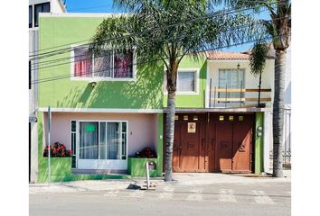 Casa en  San Cayetano, San Juan Del Río, San Juan Del Río, Querétaro