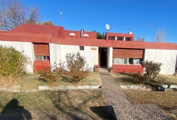 Casa en  Villa El Chocón, Neuquen