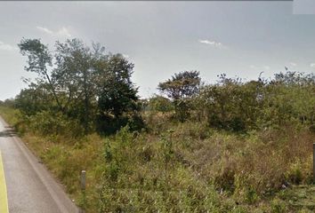 Lote de Terreno en  Carretera Mérida - Tekik De Regil, Mérida, Yucatán, 97315, Mex