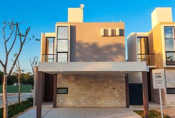 Casa en condominio en  Xcuyún, X-cuyum, Conkal, Yucatán, Mex