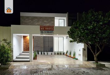 Casa en  Calle Monte Cervino, Residencial Valle Verde, Colima, 28017, Mex