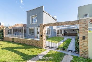 Casa en  Barrio La Florida, Mar Del Plata