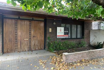 Casa en  Adrogué, Partido De Almirante Brown