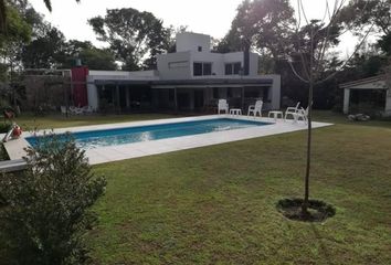 Casa en  Cumbres Del Golf, Villa Allende