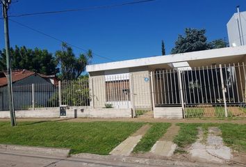 Casa en  Adrogué, Partido De Almirante Brown