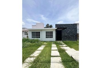 Casa en  Atlahuacan, Lomas De Cocoyoc, Morelos