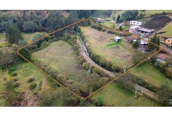 Terreno Comercial en  Yaruquí, Quito