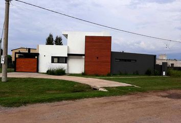 Casa en  Funes, Santa Fe