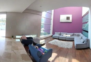 Casa en  Boulevard Hernán Cortés, Lomas Verdes Sexta Sección, Naucalpan De Juárez, México, 52989, Mex