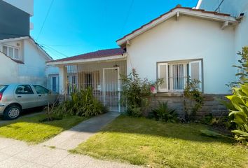 Casa en  Chauvín, Mar Del Plata