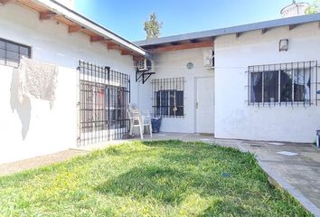 Casa en  Adrogué, Partido De Almirante Brown