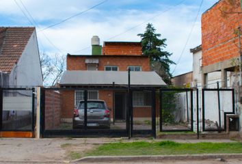 Casa en  Los Polvorines, Partido De Malvinas Argentinas