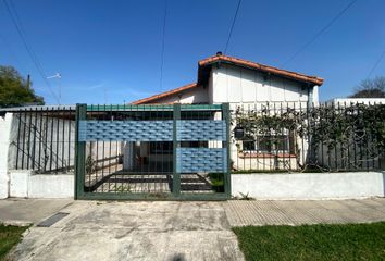 Casa en  Castelar, Partido De Morón