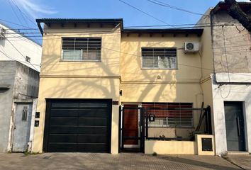 Casa en  Azcuénaga, Rosario