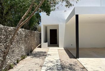 Casa en  Calle 25, Cholul, Mérida, Yucatán, 97305, Mex