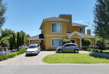 Casa en  Fincas De Iraola, Partido De Berazategui