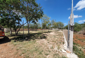 Lote de Terreno en  Calle 18 108-108, Cholul, Mérida, Yucatán, 97305, Mex