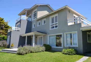 Casa en  Barrio Cerrado Costa Esmeralda, Pinamar