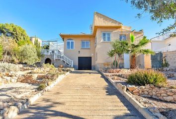 Chalet en  Distrito 2 - Urbanizaciones - Los Naúfragos, Torrevieja