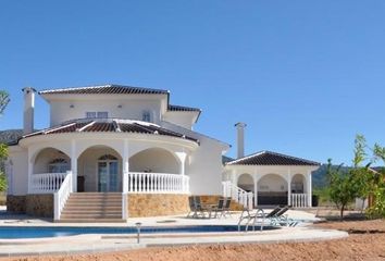 Chalet en  Pinoso, Alicante Provincia