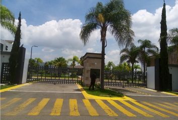 Lote de Terreno en  Santa Cruz Del Valle, Tlajomulco De Zúñiga