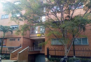 Apartamento en  Aguacatala, Medellín