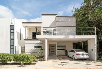 Casa en  Calle Montes Escandinavos 1-6, Cumbres, Cancún, Benito Juárez, Quintana Roo, 77560, Mex