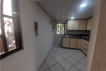 Apartamento en  Tricentenario, Medellín