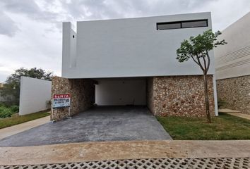 Casa en condominio en  Avenida Hacienda Cholul, Cholul, Mérida, Yucatán, 97305, Mex