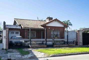 Casa en  Monte Grande, Esteban Echeverría