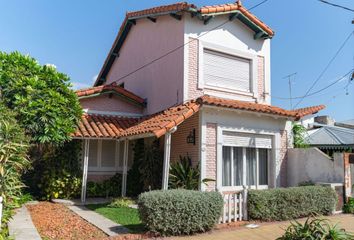 Casa en  Ringuelet, Partido De La Plata