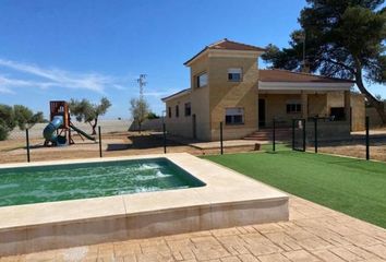 Chalet en  Carmona, Sevilla Provincia