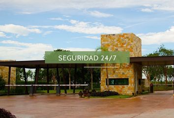 Lote de Terreno en  Avenida Natura, Cholul, Mérida, Yucatán, 97305, Mex