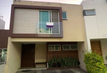 Casa en  Paseo De Los Fresnos 590, Valle De San Isidro, Zapopan, Jalisco, 45130, Mex