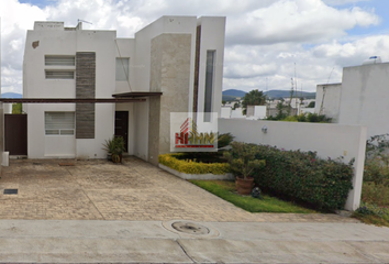 Casa en condominio en  Calle Lago Nichupte 254, Juriquilla, Querétaro, 76230, Mex