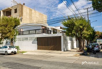 Casa en  Calle Cayena 2558-2640, Providencia Tercera Sección, Guadalajara, Jalisco, 44630, Mex