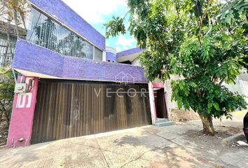 Casa en  Calle Bartolomé De Las Casas 1166-1172, Olímpica, Guadalajara, Jalisco, 44430, Mex