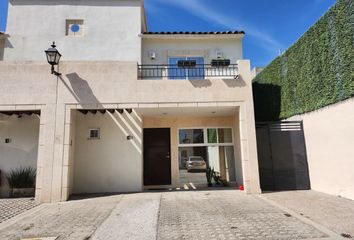 Casa en condominio en  Calle Praxedis Guerrero, Ricardo Flores Magón, Santiago De Querétaro, Querétaro, 76148, Mex